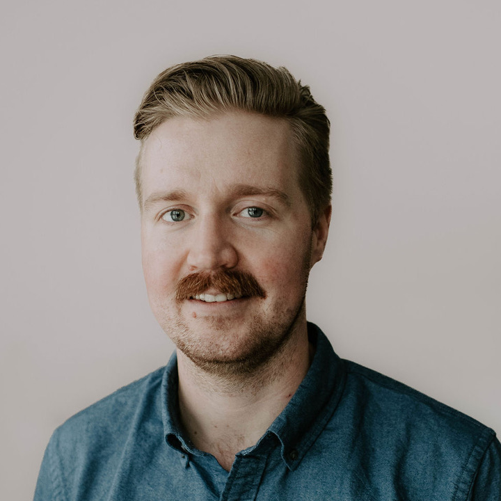 Headshot of Evan, a software engineer at Zoo Hill Data